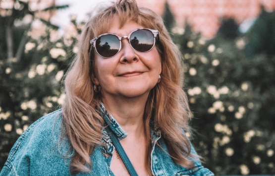 Middle Aged Woman in sunglasses
